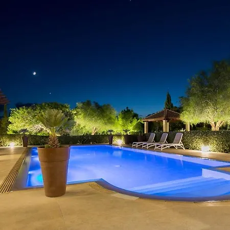 Villa Delphin 375 Fantastic Villa With Amazing Outside Space And 13X5M Private Pool, Aphrodite Hills * Kouklia