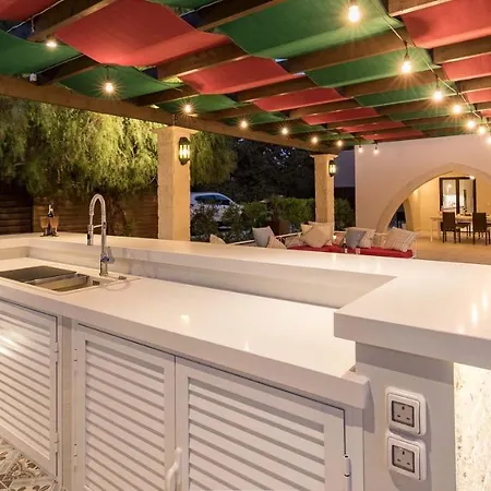 Vila Delphin 375 Fantastic With Amazing Outside Space And 13x5m Private Pool, Aphrodite Hills