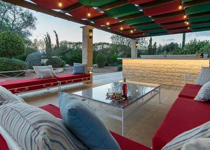 Delphin 375 Fantastic With Amazing Outside Space And 13x5m Private Pool, Aphrodite Hills * Kouklia