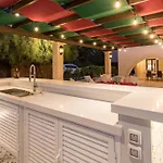 Willa Delphin 375 Fantastic With Amazing Outside Space And 13x5m Private Pool, Aphrodite Hills