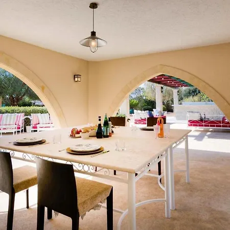 וילה Villa Delphin 375 Fantastic Villa With Amazing Outside Space And 13X5M Private Pool, Aphrodite Hills