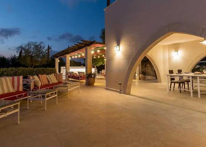 Delphin 375 Fantastic With Amazing Outside Space And 13x5m Private Pool, Aphrodite Hills * Kouklia